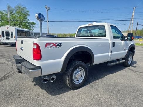 Used 2015 Ford F250 XL w/ Power Equipment Group AWD/4WD image 6
