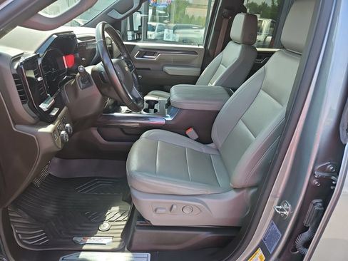 Used 2024 Chevrolet Silverado 2500 LTZ w/ LTZ Premium Package AWD/4WD image 23