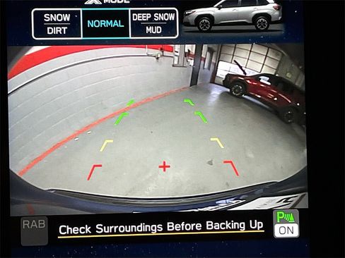 Used 2025 Subaru Forester Limited image 14