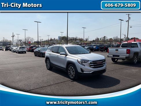 Used 2019 GMC Terrain SLT image 1