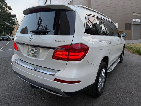 Used 2014 Mercedes-Benz GL 350 BlueTEC 4MATIC image 11