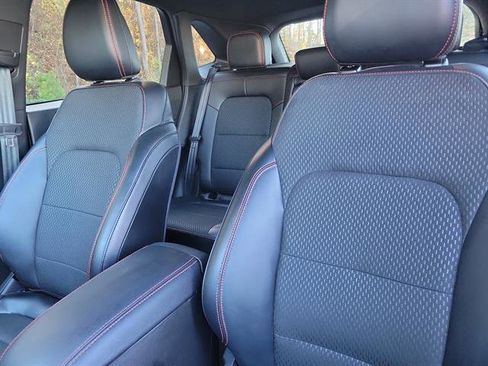 Used 2025 Ford Escape ST-Line image 5
