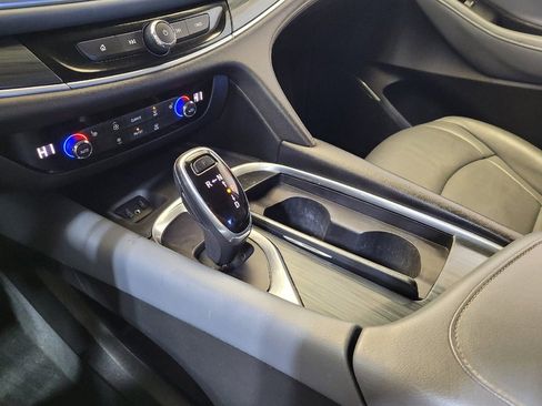 Used 2019 Buick Enclave Essence image 26