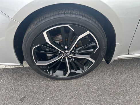 Certified 2023 Nissan Altima 2.5 SR FWD image 10