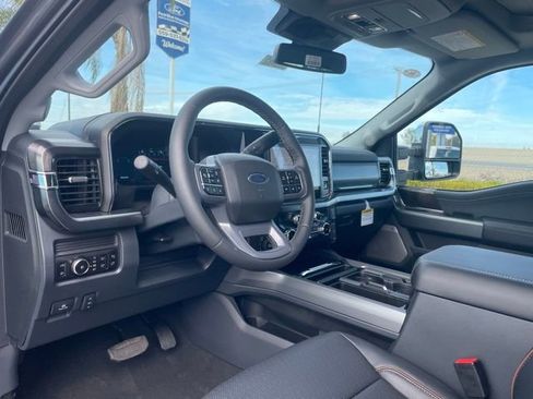 New 2026 Ford F250 Lariat w/ Lariat Ultimate Package image 9
