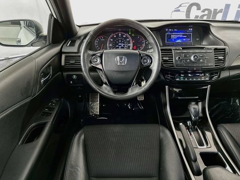 Used 2017 Honda Accord Sport image 23