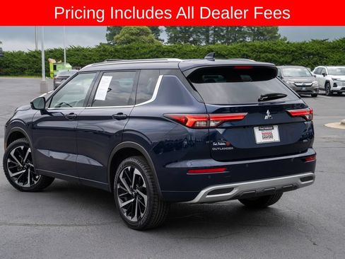 Used 2023 Mitsubishi Outlander SEL FWD image 4
