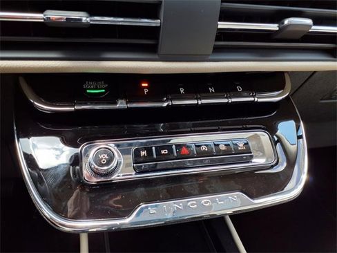 New 2025 Lincoln Corsair FWD w/ Equipment Group 101A image 5