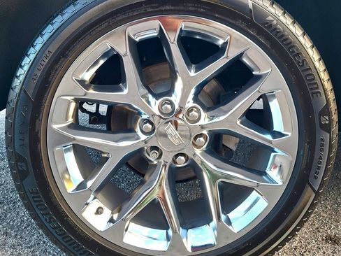 Used 2020 Cadillac Escalade Luxury AWD/4WD image 40