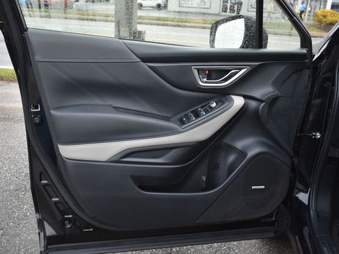 Used 2022 Subaru Forester Limited w/ Popular Package #2 image 10