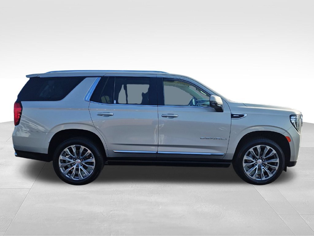 Used 2021 GMC Yukon Denali w/ Denali Premium Package AWD/4WD image 6