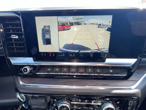 Used 2024 GMC Sierra 1500 SLT w/ SLT Premium Plus Package image 15