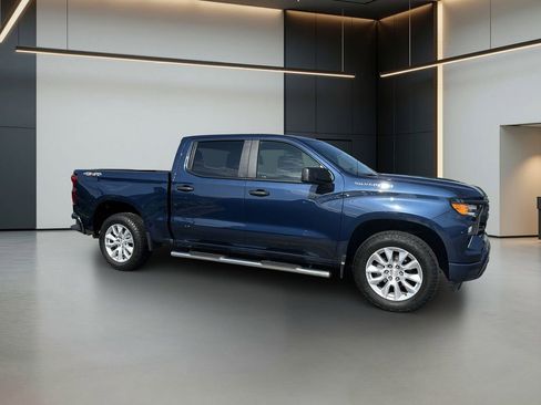 Used 2022 Chevrolet Silverado 1500 Custom AWD/4WD image 11
