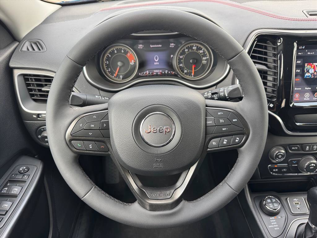 Used 2022 Jeep Cherokee Trailhawk w/ Premium Leather Package AWD/4WD image 12