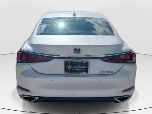 Used 2023 Lexus ES 350 w/ Premium Package image 6