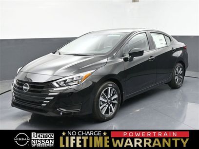 New 2025 Nissan Versa SV w/ Trunk Package