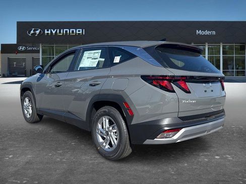 New 2026 Hyundai Tucson SE image 4