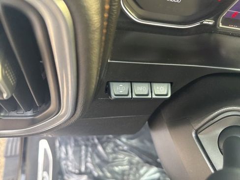 Used 2020 GMC Sierra 3500 AT4 w/ AT4 Premium Package image 24