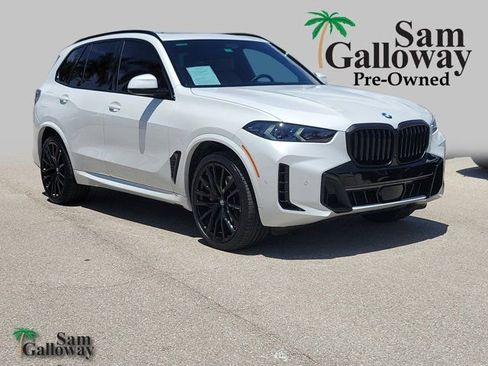 Used 2025 BMW X5 sDrive40i w/ Executive Package RWD image 1