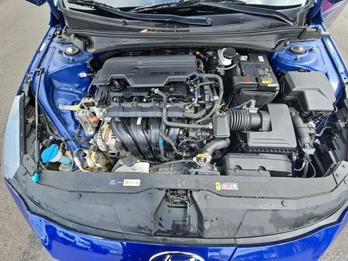 Used 2022 Hyundai Elantra SEL w/ Convenience + Premium Package FWD image 32