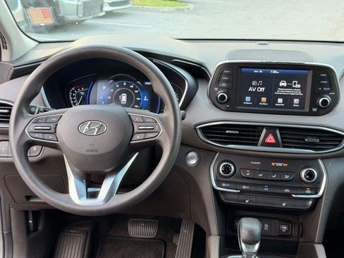 Used 2019 Hyundai Santa Fe SEL FWD image 14