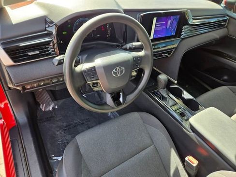 Certified 2025 Toyota Camry LE w/ Convenience Package image 10