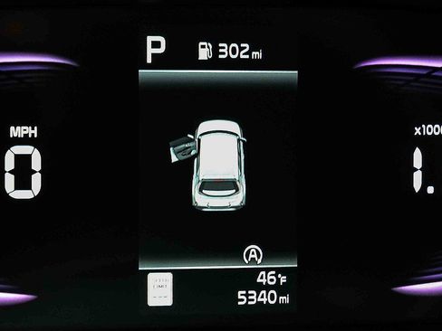 Certified 2025 Kia Soul LX image 11