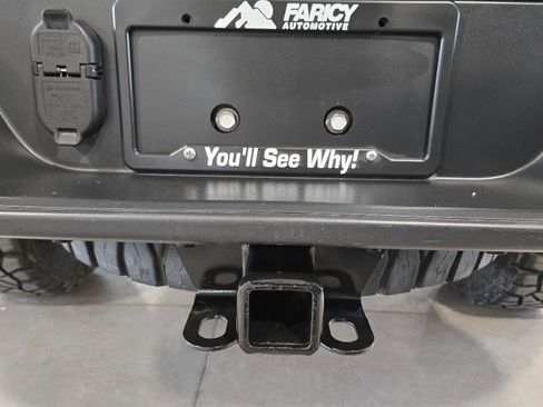 Used 2021 Jeep Gladiator Willys image 48
