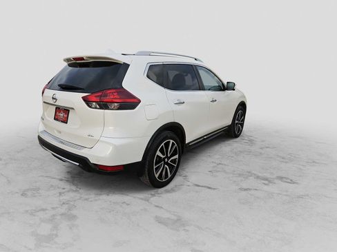 Used 2019 Nissan Rogue SL w/ Premium Package image 8