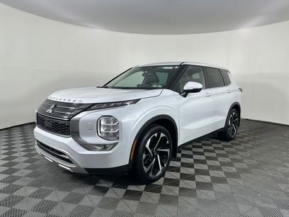 Used 2023 Mitsubishi Outlander SE