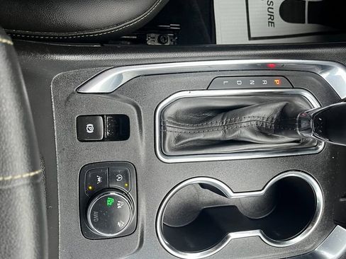 Certified 2023 Chevrolet Traverse LT image 27