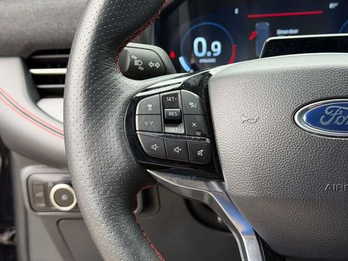 Used 2025 Ford Explorer ST-Line w/ ST-Line Street Pack AWD/4WD image 12