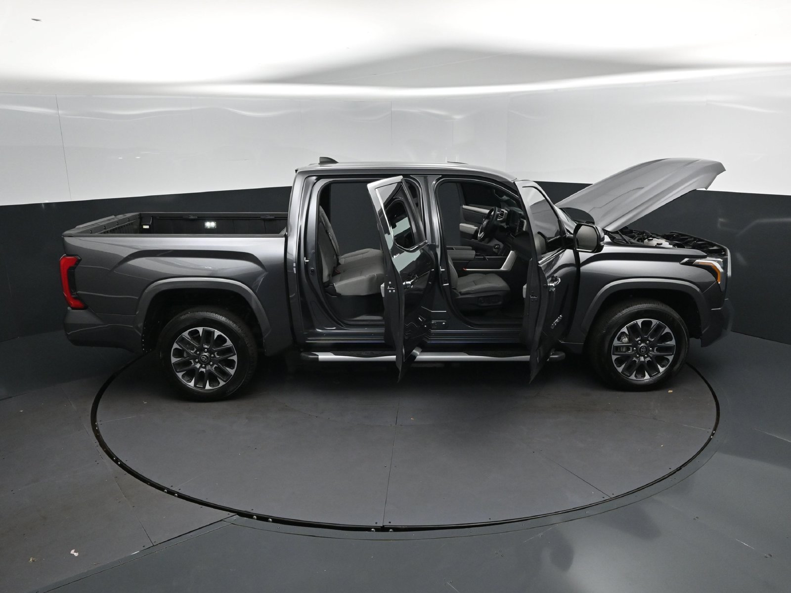 Used 2026 Toyota Tundra Limited w/ Power Package AWD/4WD image 51
