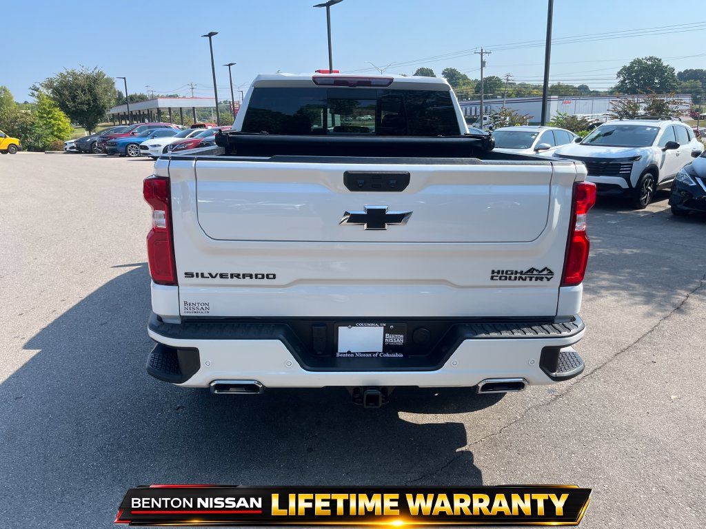 Used 2022 Chevrolet Silverado 1500 High Country AWD/4WD image 8