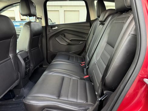Used 2017 Ford Escape Titanium AWD/4WD image 21
