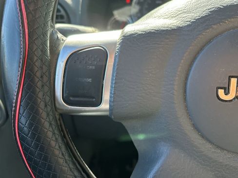 Used 2005 Jeep Liberty Limited w/ Trailer Tow Group image 11