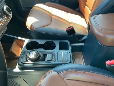 Certified 2023 Ford Maverick Lariat w/ Lariat Luxury Package AWD/4WD image 16