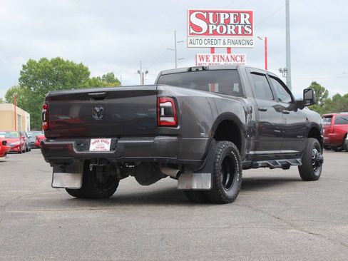 Used 2024 RAM 3500 Big Horn w/ Night Edition AWD/4WD image 4