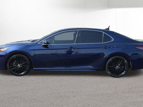 Used 2022 Toyota Camry XSE image 5