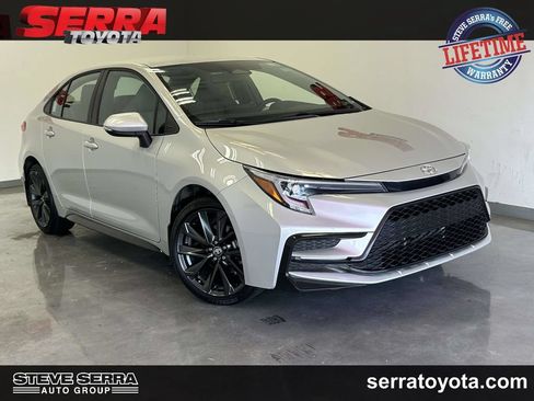 Used 2026 Toyota Corolla SE FWD image 1