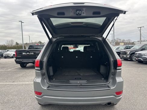 Used 2022 Jeep Grand Cherokee Laredo X image 25