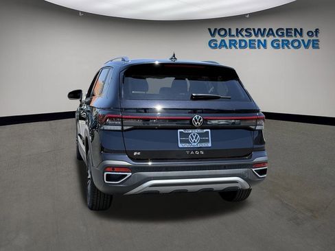 New 2025 Volkswagen Taos SE image 8