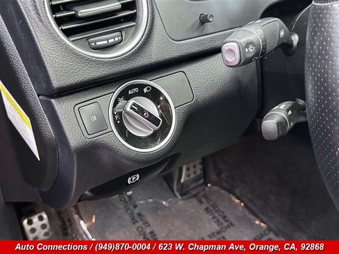 Used 2013 Mercedes-Benz C 250 Sedan image 20