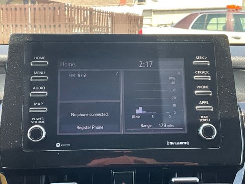 Used 2022 Toyota Camry LE FWD image 18