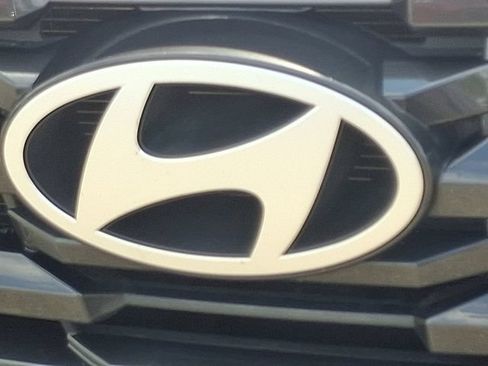 Used 2025 Hyundai Tucson SE AWD/4WD image 10