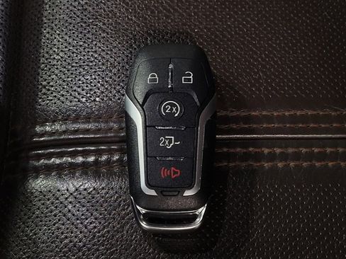 Used 2017 Ford F150 King Ranch image 32