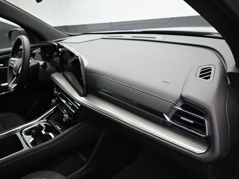 New 2025 Chevrolet Traverse LT w/ LPO, Floor Liner Package image 40