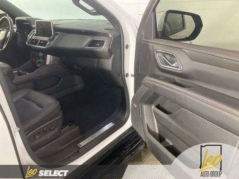Used 2023 Chevrolet Tahoe RST AWD/4WD image 17