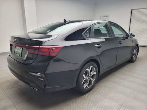 Used 2021 Kia Forte LXS FWD image 9