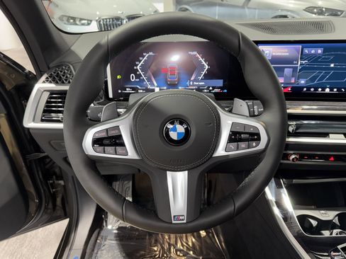 New 2026 BMW X5 xDrive40i w/ M Sport Package image 16